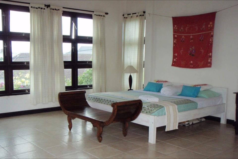 Berawa Beach Surfstay Canggu Exterior foto