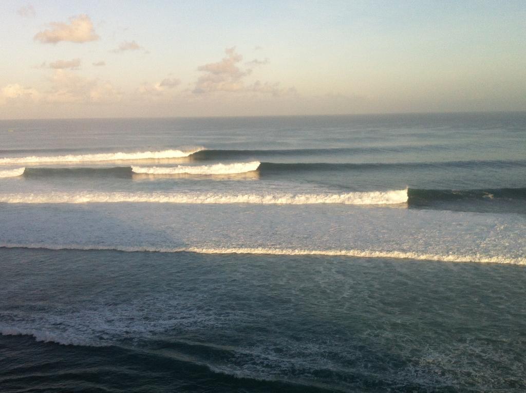Berawa Beach Surfstay Canggu Exterior foto