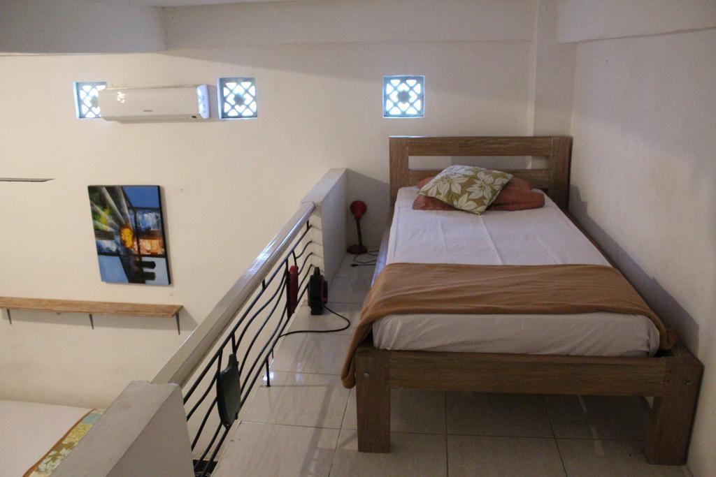 Berawa Beach Surfstay Canggu Exterior foto